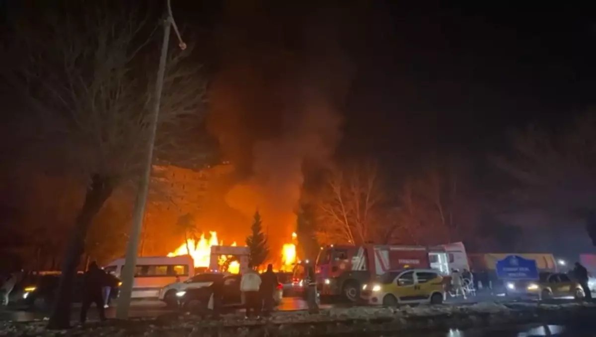 Diyarbakır'da kafede yangın