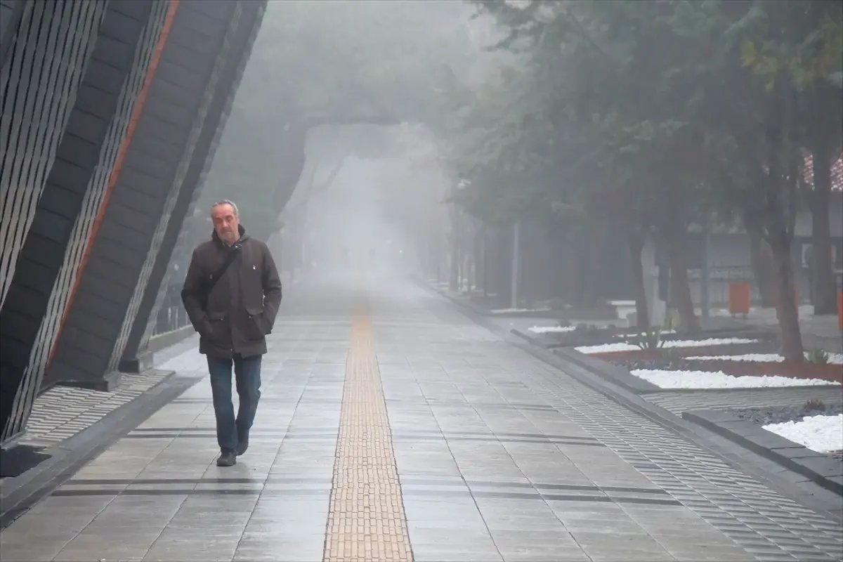 Kırklareli ve Tekirdağ'da sis etkili oluyor