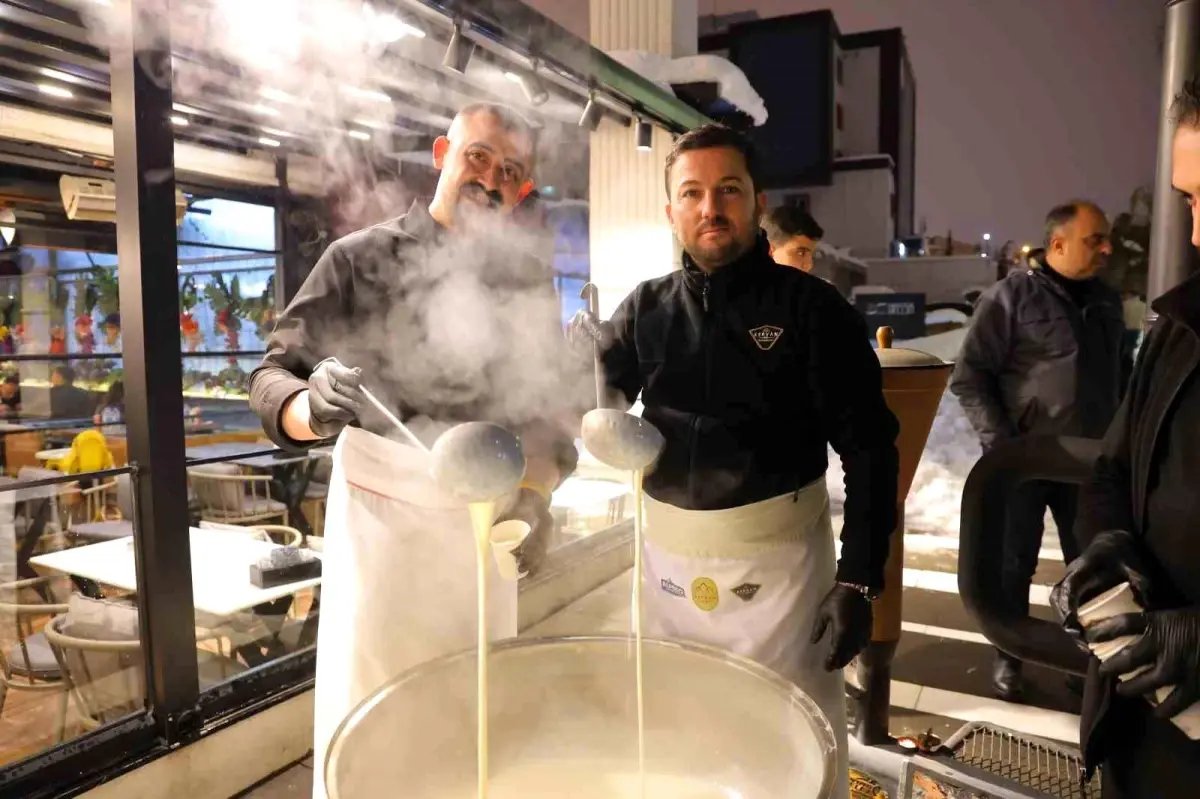 Alpedo'dan soğuk kış akşamı 1 ton ücretsiz salep ikramı
