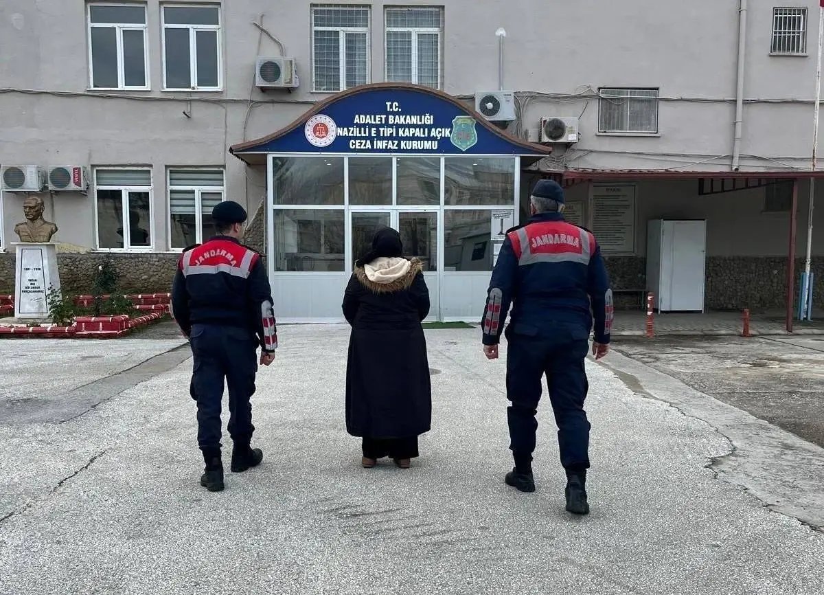 Kuyucak'ta terör örgütü üyesi yakalandı