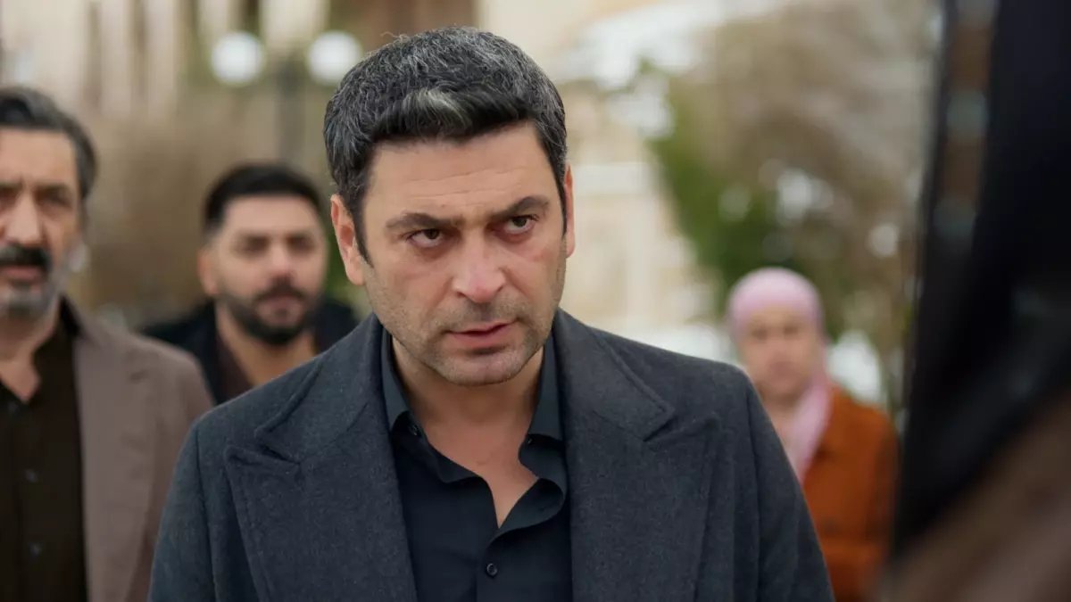 Uzak Şehir'de konak karışıyor