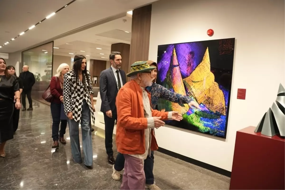 Yılmaz Zenger'in Eserleri Memorial Sağlık Grubu'nda Sergileniyor