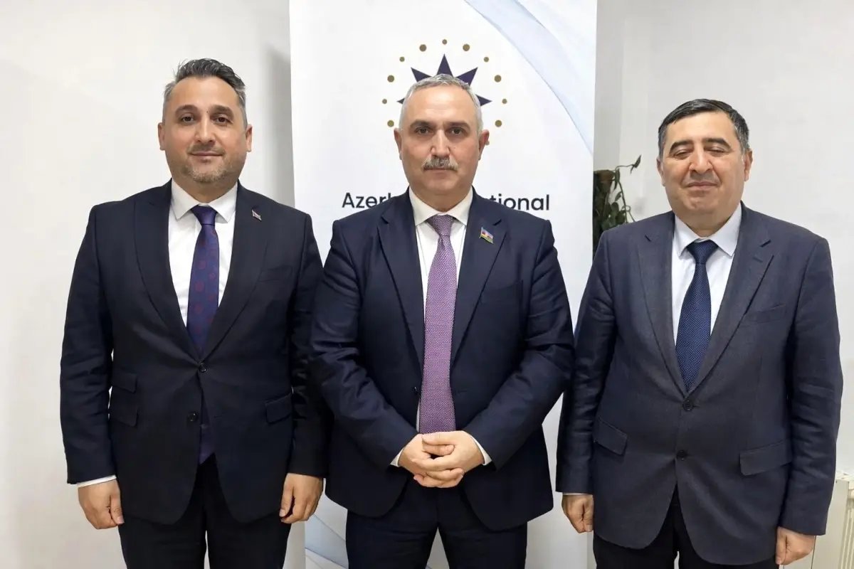 İZAZDER Başkanı Altay'dan Bakü'de sivil toplum diplomasisi