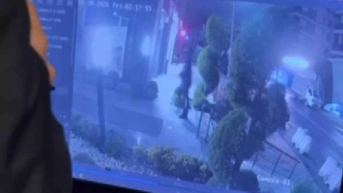 Beylikdüzü'nde siteye silahlı saldırı; güvenlik görevlisi ağır yaralandı