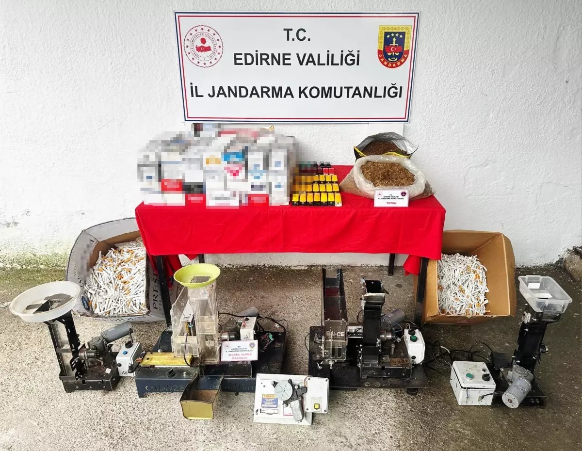 Edirne'de Kaçak Sigara İmalathanesine Operasyon: 26 Bin 600 Makaron Ele Geçirildi