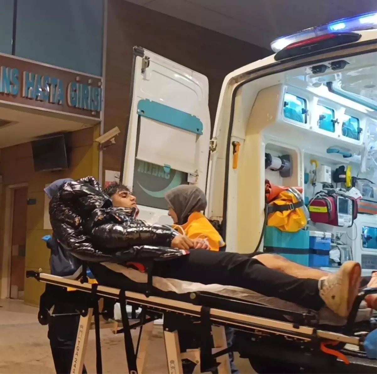 Bursa'da bıçaklı kavga: 1 yaralı