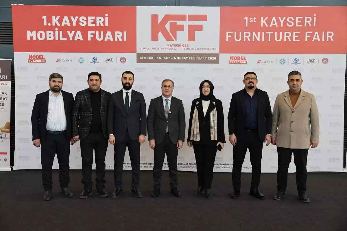 Hacılar Belediye Başkanı Özdoğan, 1. Kayseri Mobilya Fuarı'nda firmaları ziyaret etti