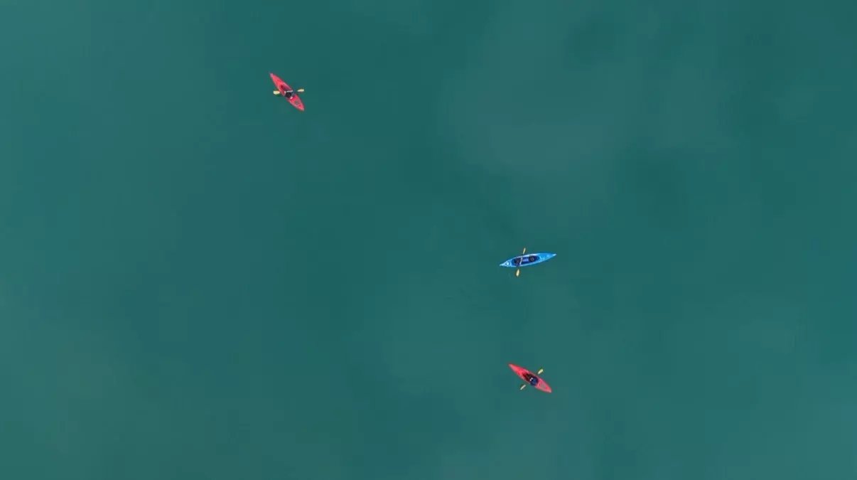 Tortum Gölü'nde kano keyfi