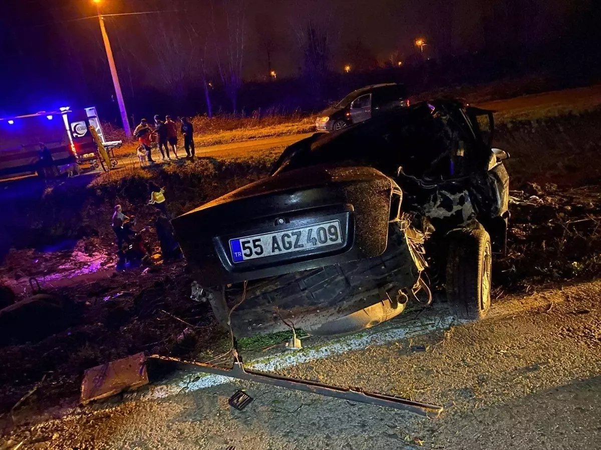 Samsun'da devrilen otomobilin sürücüsü öldü