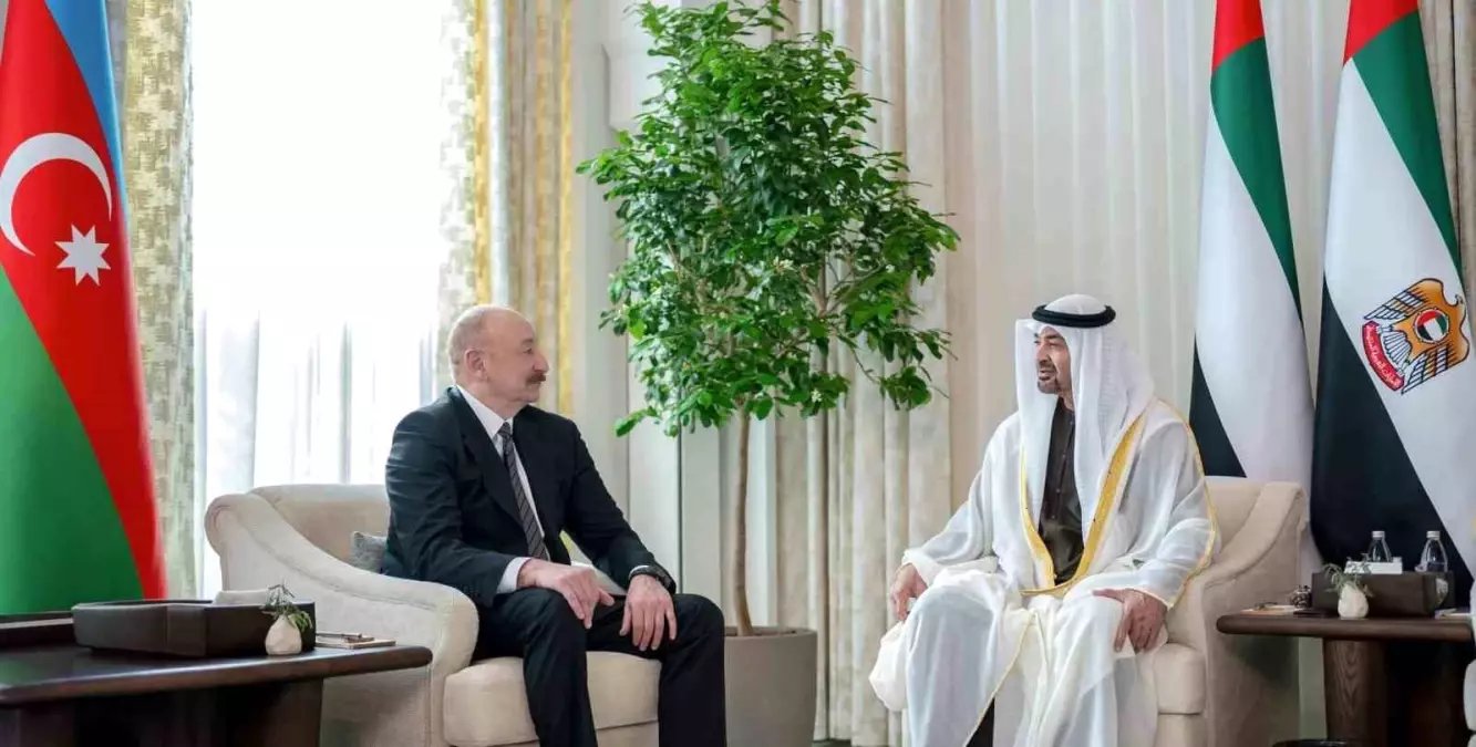 Azerbaycan Cumhurbaşkanı Aliyev, BAE Devlet Başkanı Nahyan ile bir araya geldi