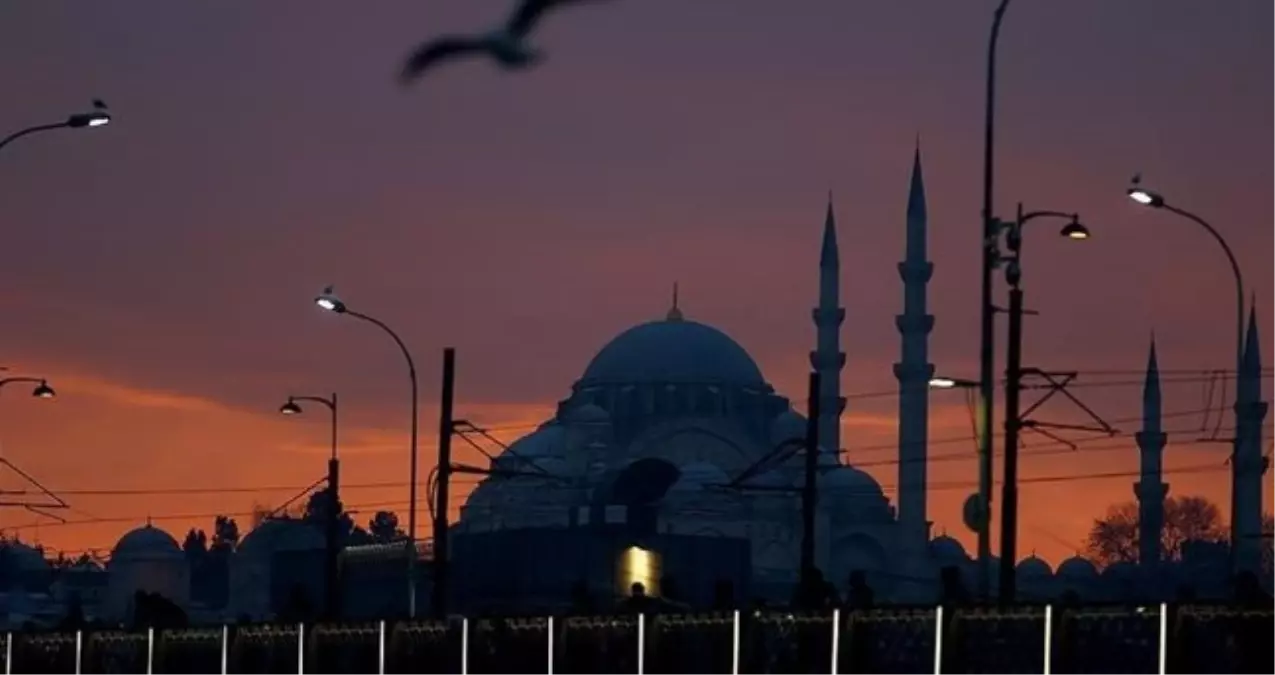 Bugün kandil mi, ne kandili? Bugün Berat Kandili mi? Berat Kandili ne zaman?