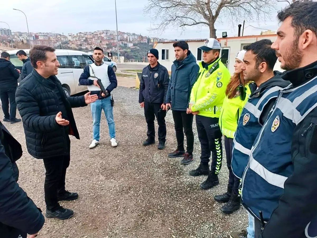 Bilecik İl Emniyet Müdürü Çağlar uygulama noktalarını inceledi