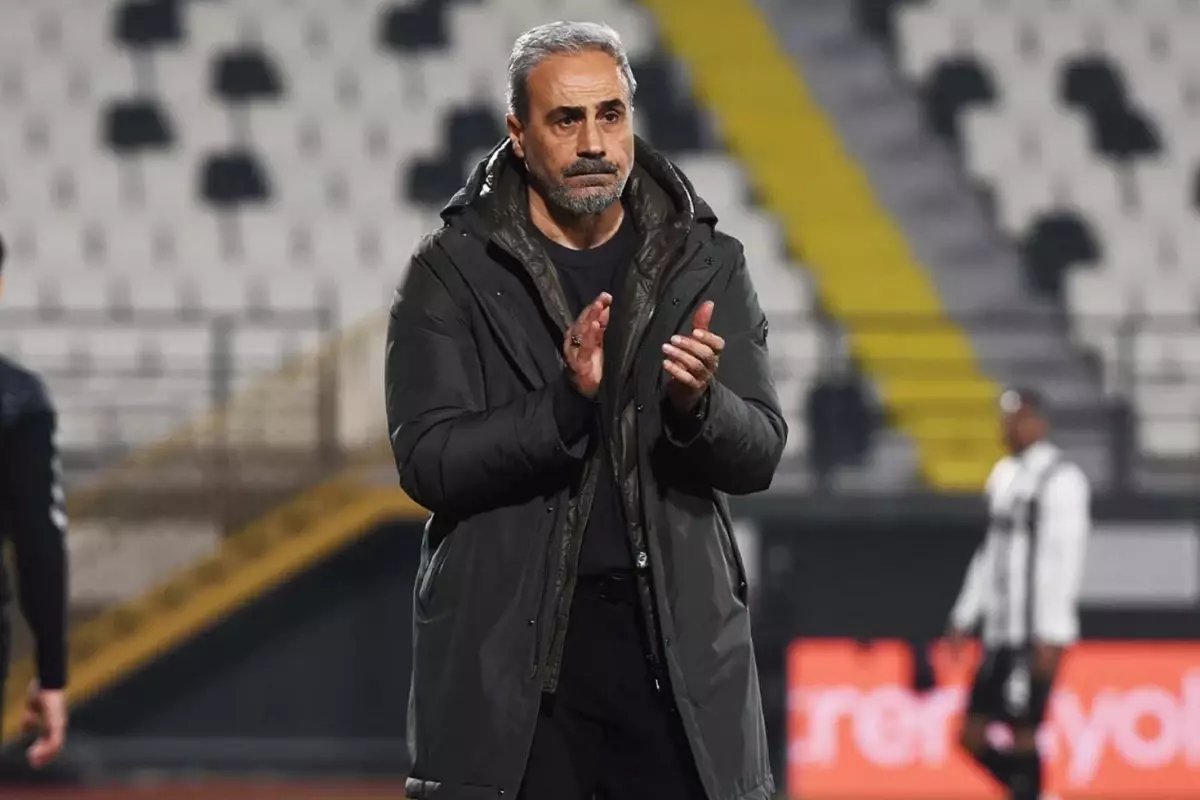 Bir anda istifa etti! Saatler önce yendiği rakibinin başına geçti