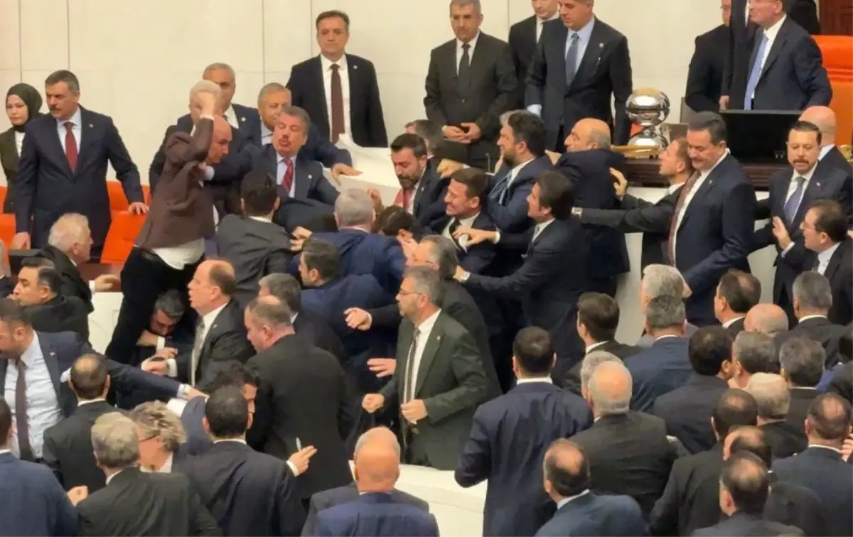 Bakanlar Gürlek ve Çiftçi, TBMM'de yemin etti