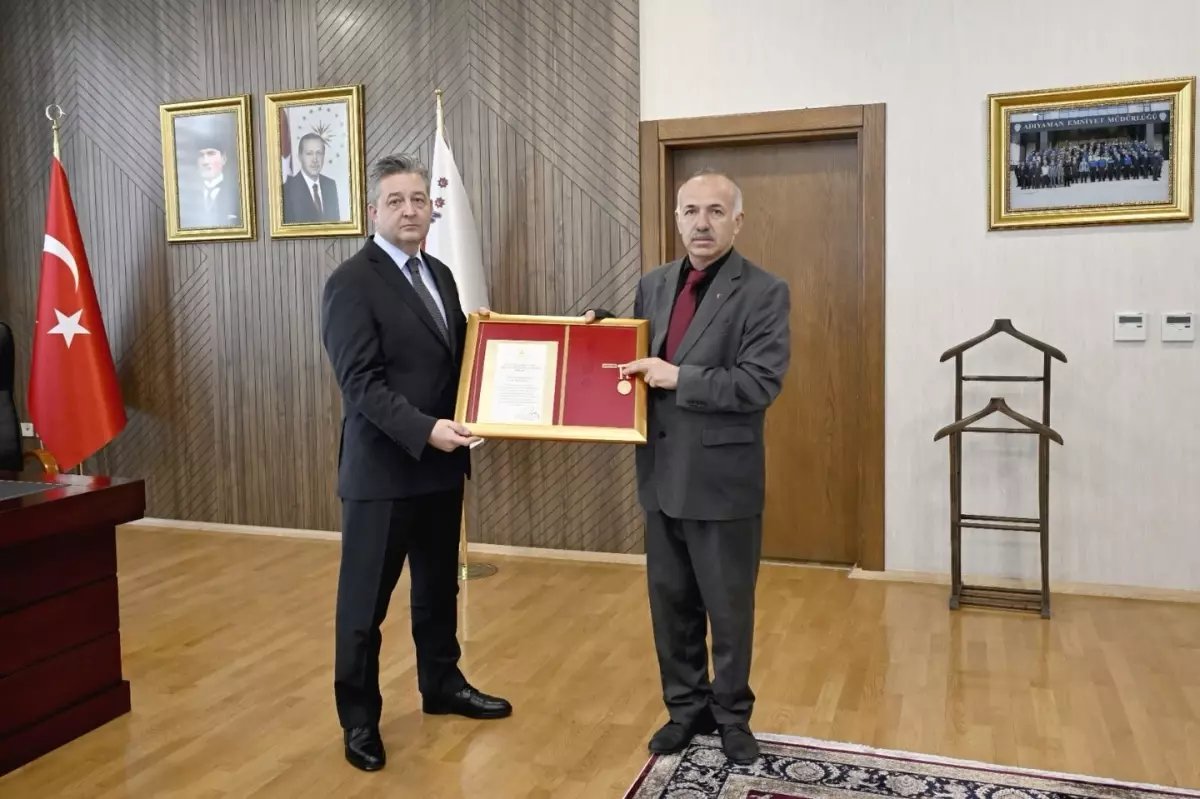 Depremde Kaybolan Gazilik Madalyası Yeniden Verildi