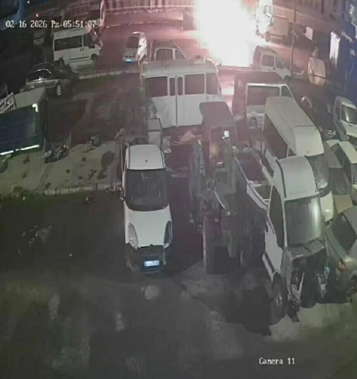 Hurda otobüsteki yangın kamerada: Abdullah öldü; 3 gözaltı