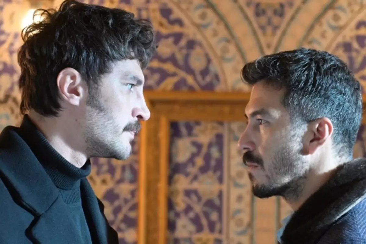 Ünlü oyuncu bir telefonla kan davasını bitirdi