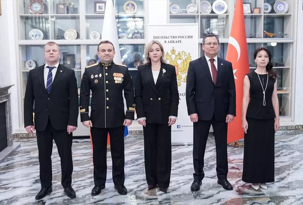 Rusya'nın Ankara Büyükelçiliğinde "Silahlı Kuvvetler Günü" kutlandı