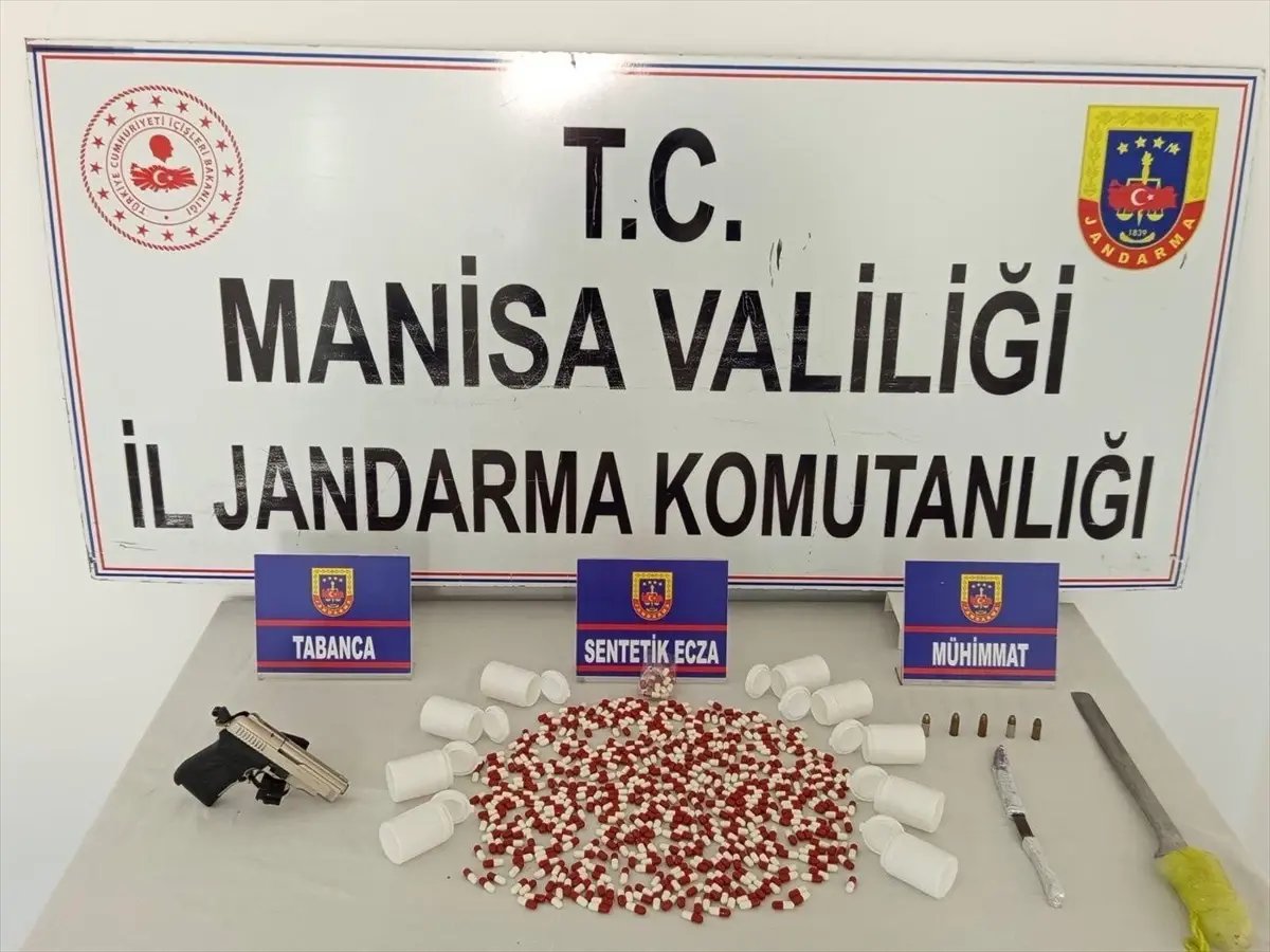 Manisa'da uyuşturucu operasyonunda 3 şüpheli tutuklandı