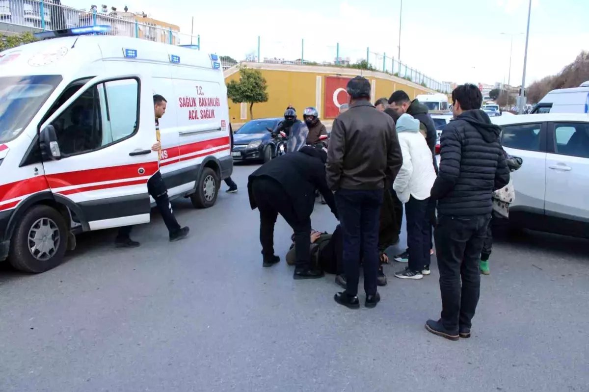 Kavşak içindeki kazada sürücü yaralandı