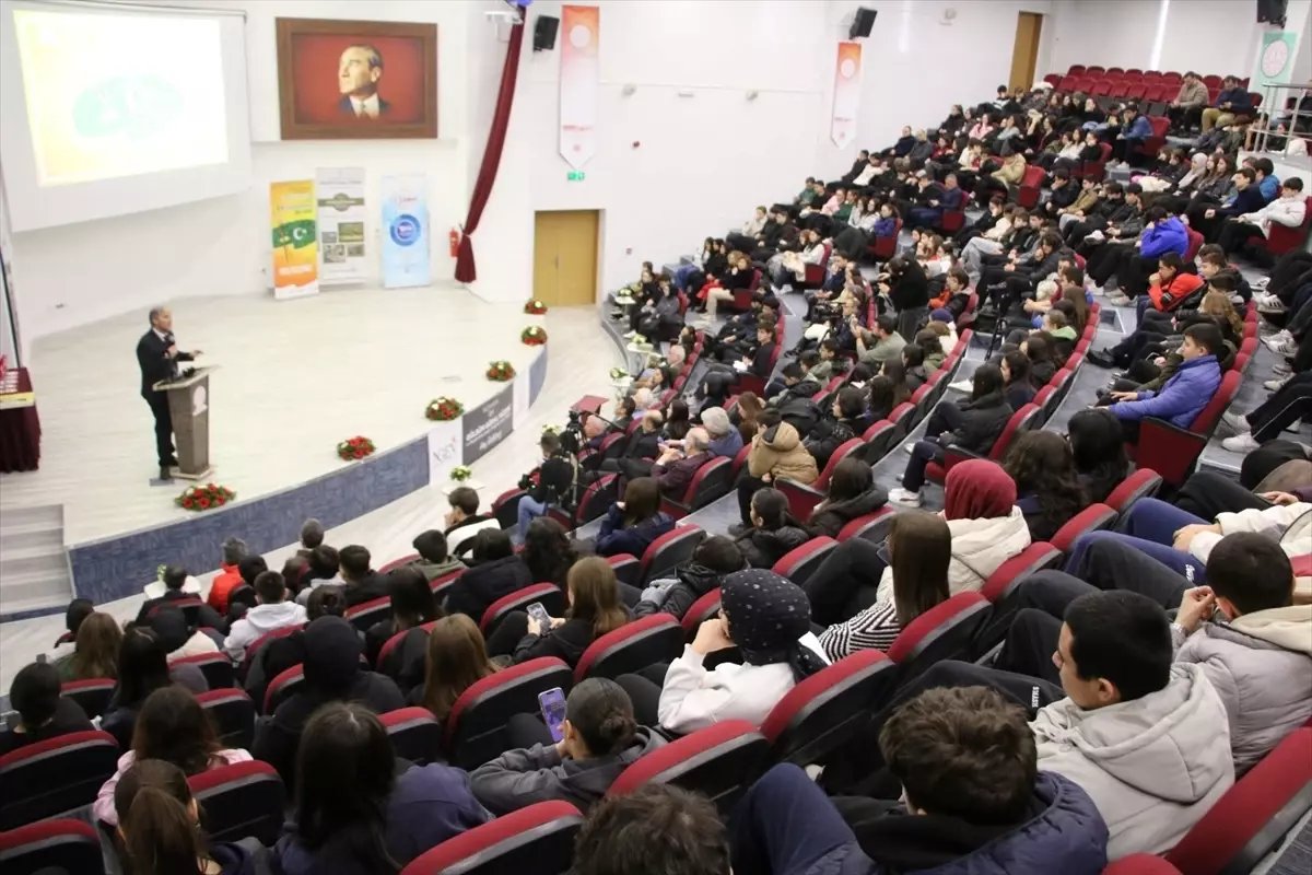 Kütahya'da "orman ve yeşil vatan" temalı resim yarışmasında ödüller verildi