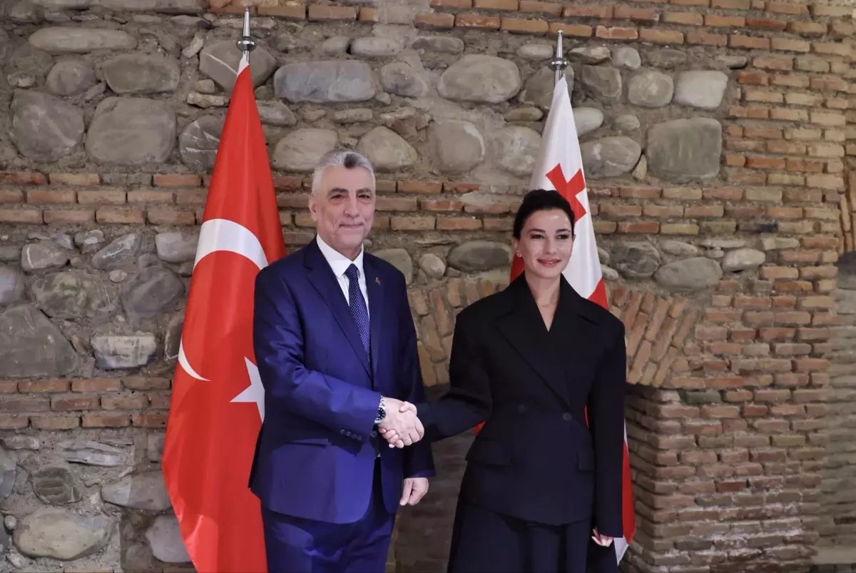 Bakan Bolat, Gürcistan Ekonomi ve Sürdürülebilir Kalkınma Bakanı Kvrivishvili ile görüştü