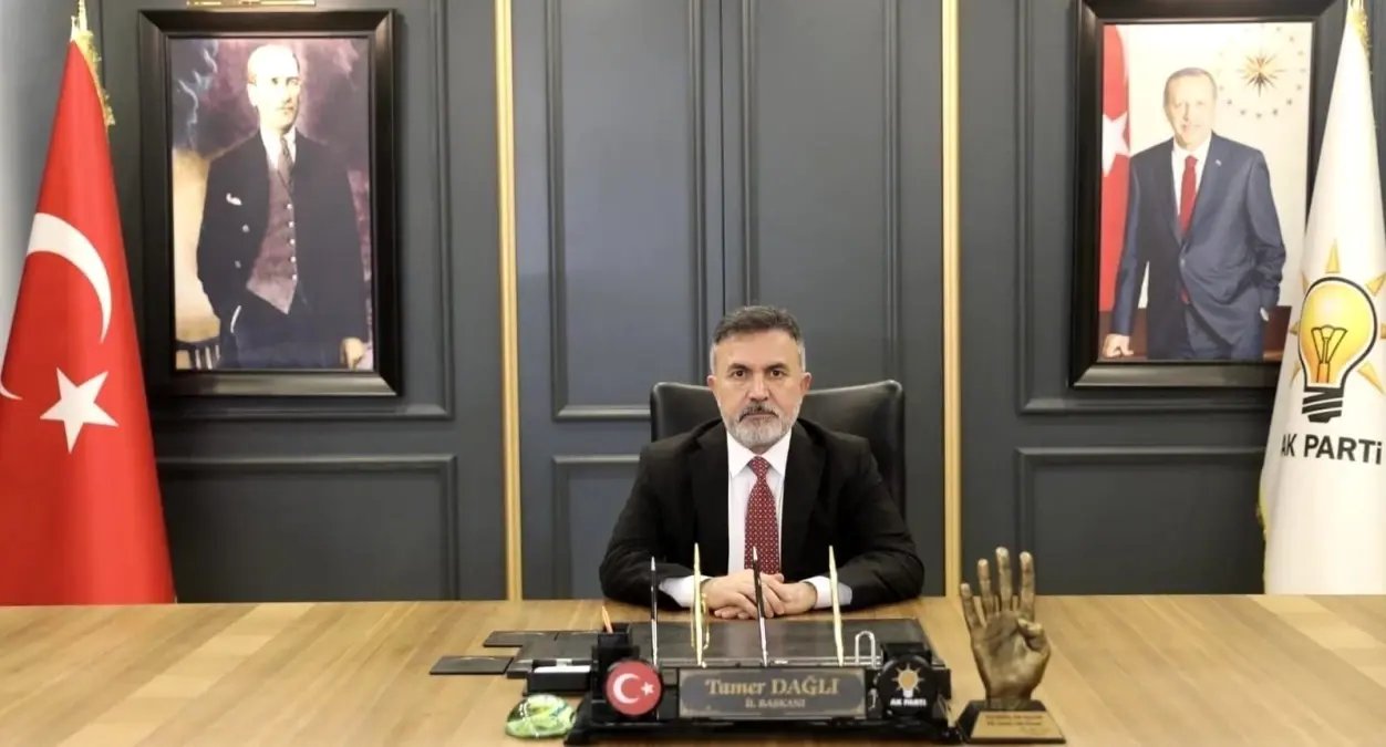 Dağlı: "Adana gençliğini Türkiye Yüzyılı'na hazırlıyoruz"