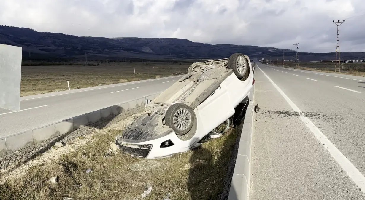 Eskişehir'de Otomobil Takla Attı: 5 Yaralı
