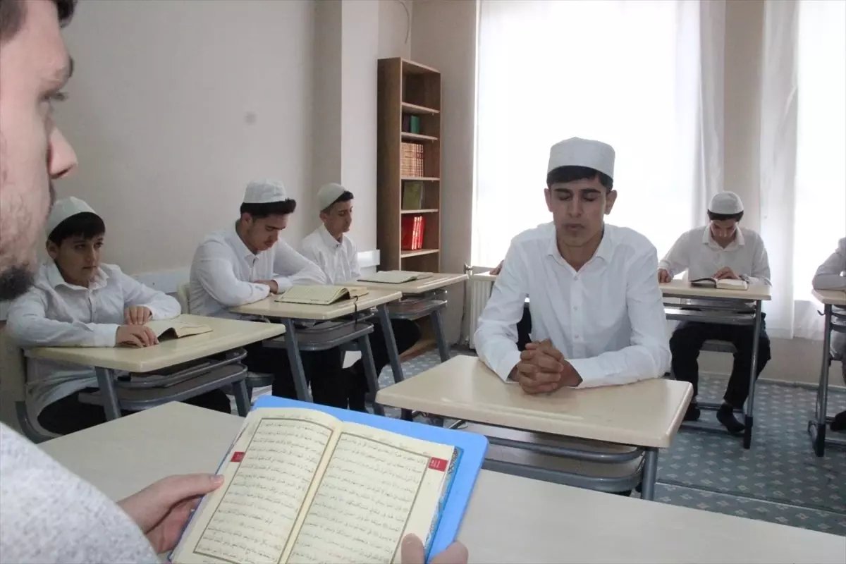 Cizre'de Kur'an kursu öğrencisi 95 günde hafız oldu