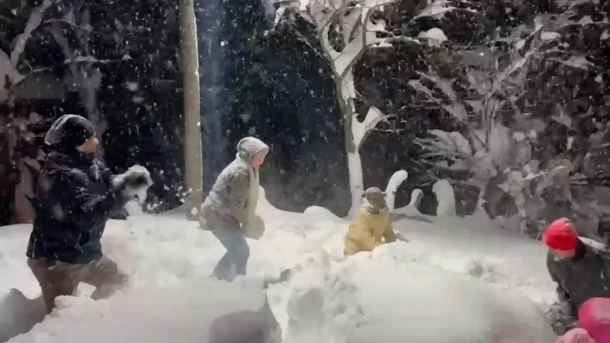 Ordu'da çocukların kar keyfi