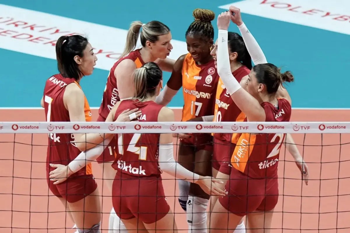 Galatasaray, Beşiktaş'ı altın sette mağlup etti