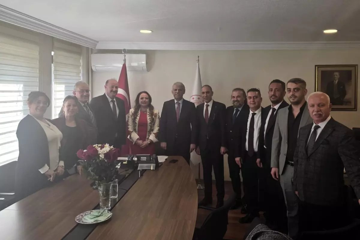 SATKOF ve USTKON heyetinden Kültür ve Turizm Bakan Yardımcısı Alpaslan'a ziyaret