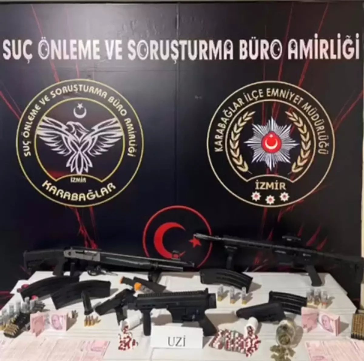 Yaralı gittiği hastanede çelişkili ifadeler verdi, evinde ve otomobilde silah ile uyuşturucu ele geçirildi; 3 gözaltı