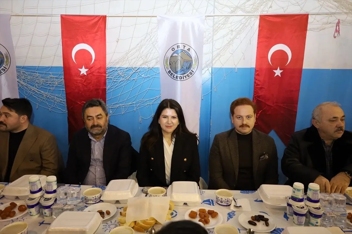Çankırı'da Orta Belediyesi tarafından iftar programı düzenlendi