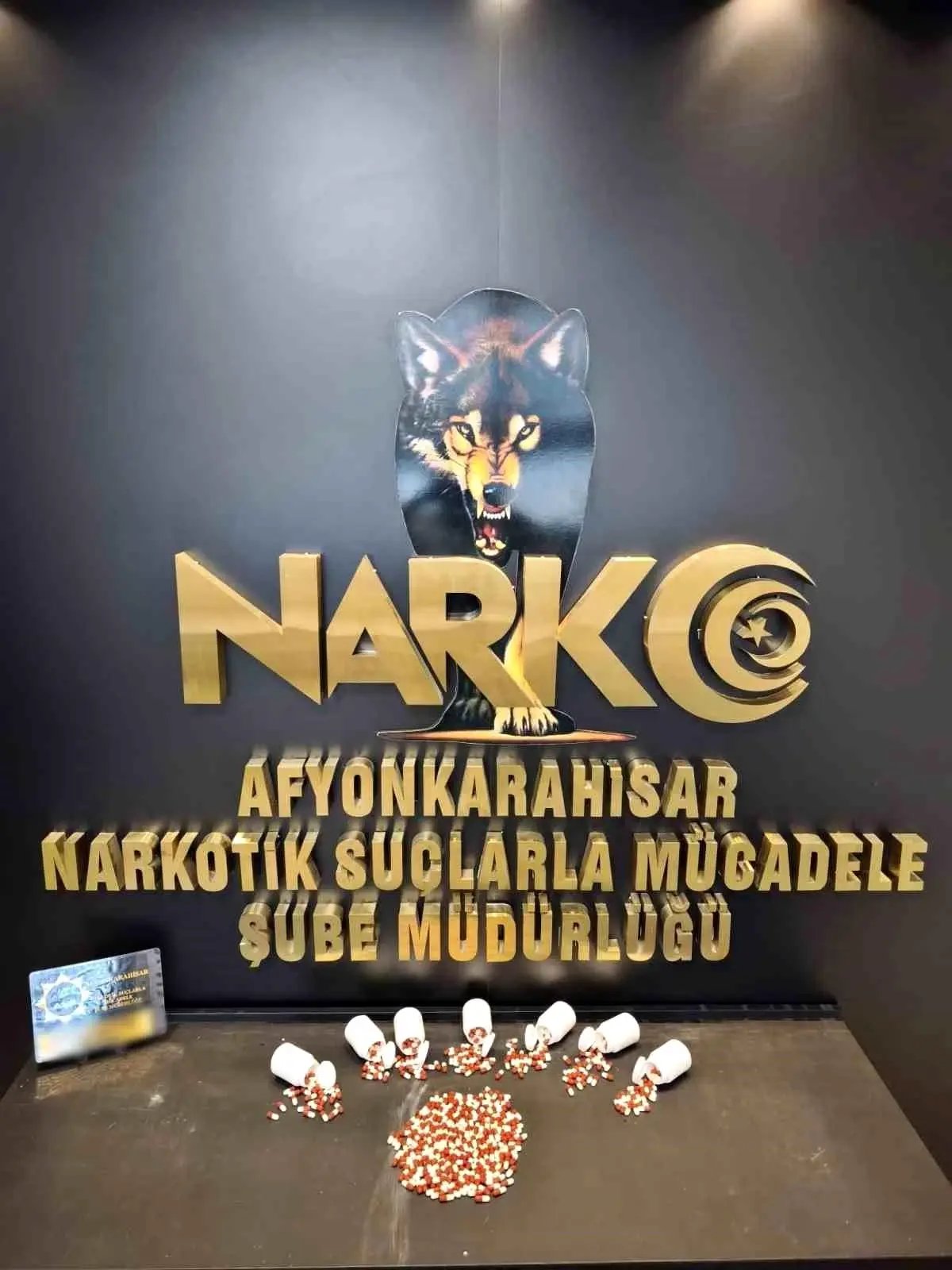 Yolcu otobüsünde seyahat eden 2 şahıs uyuşturucu ile yakalandı