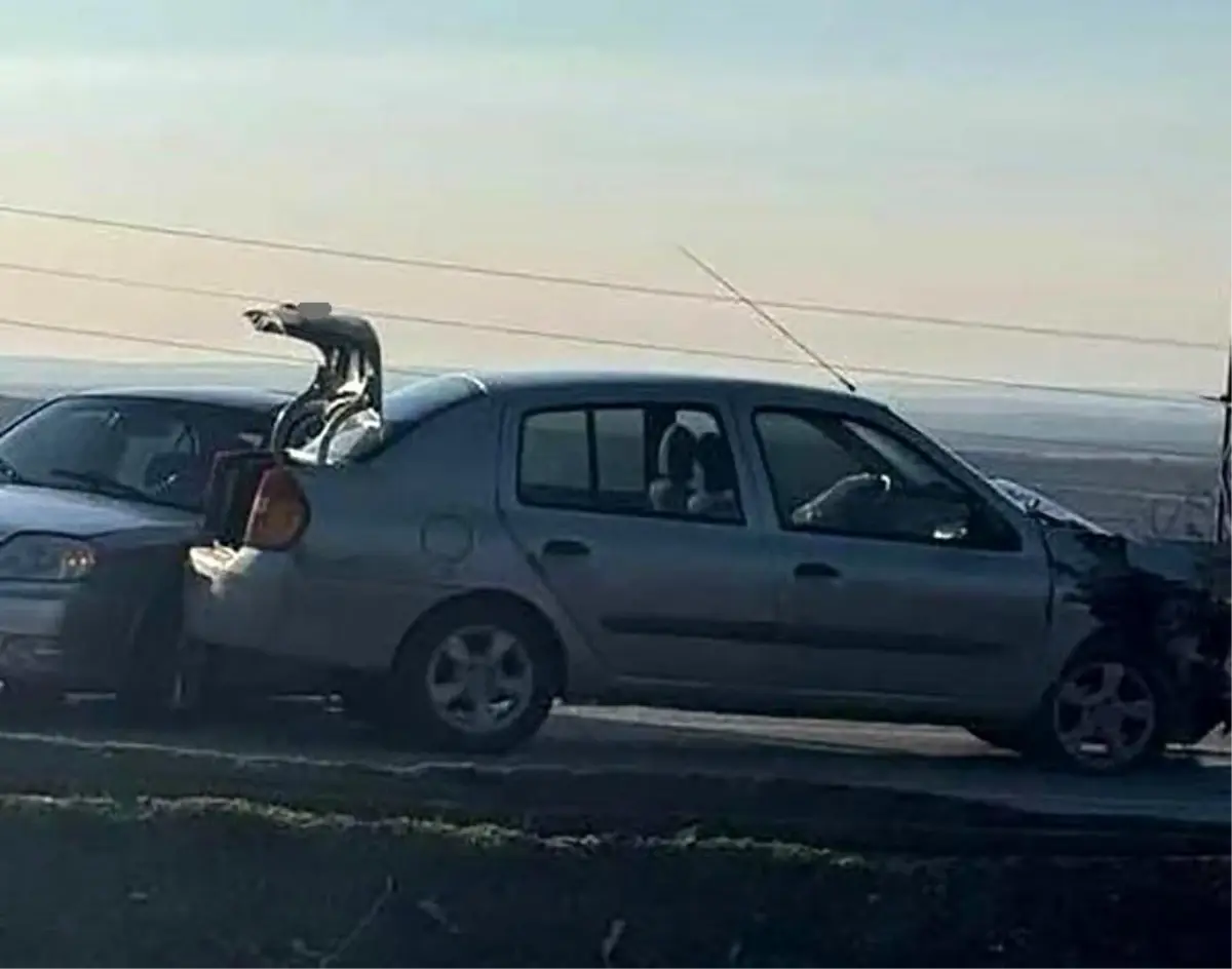 Kilis'te iki otomobil çarpıştı: 1 ölü