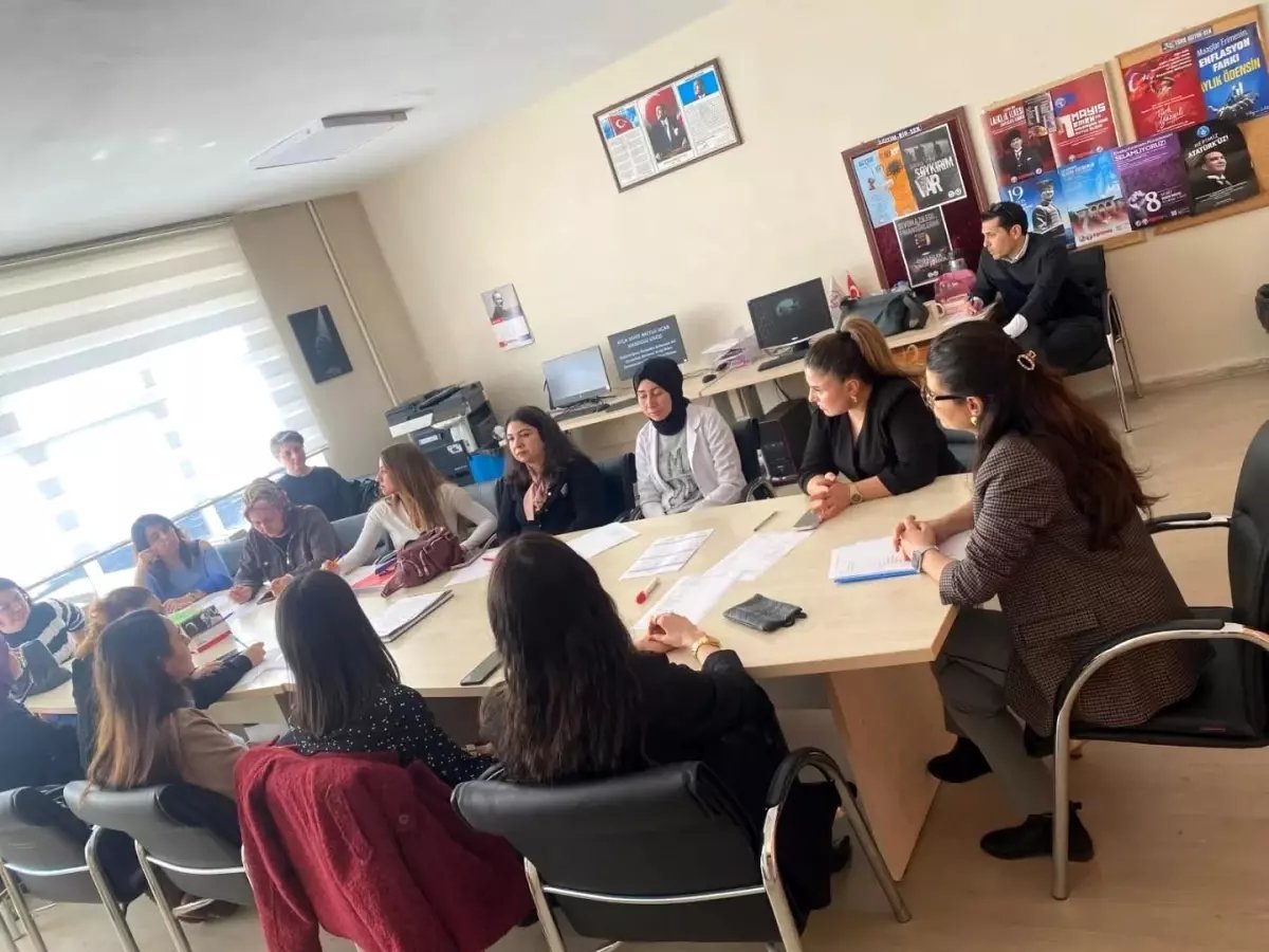 Atça Şehit Mutlu Uçar Anadolu Lisesi'nde Türkiye Yüzyılı Maarif Modeli Toplantısı