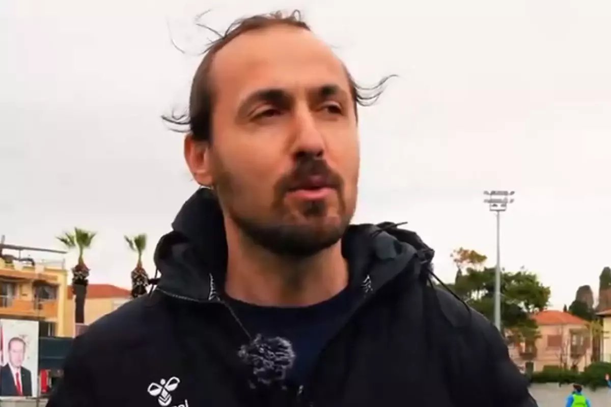 Maçın üzüntüsünü derinden yaşayan teknik adam, eve dönüş yolunda trafik kazası geçirdi