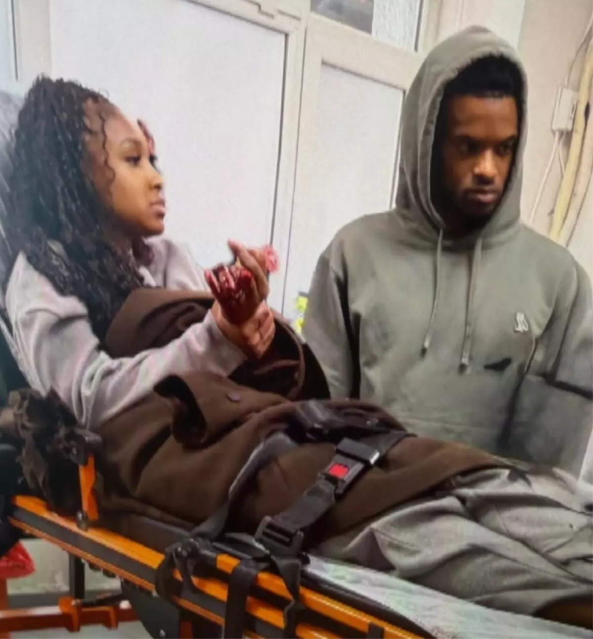 Fenerbahçe'li futbolcu Nelson Semedo'nun eşi trafik kazası geçirdi