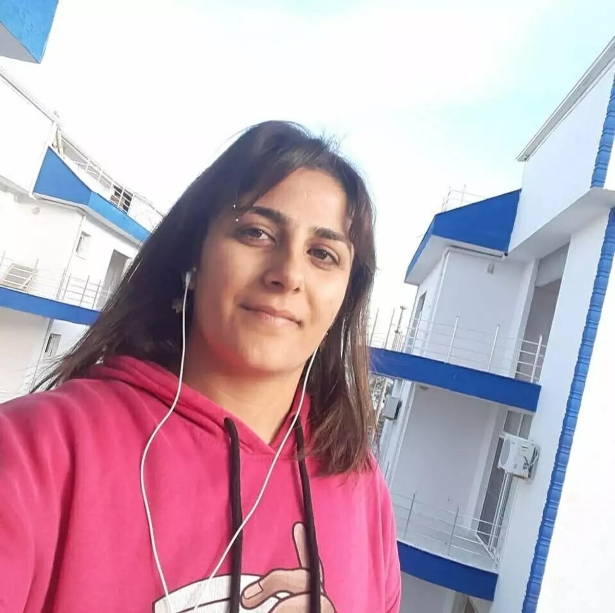 Kız arkadaşını 7 bıçak darbesiyle öldürdü