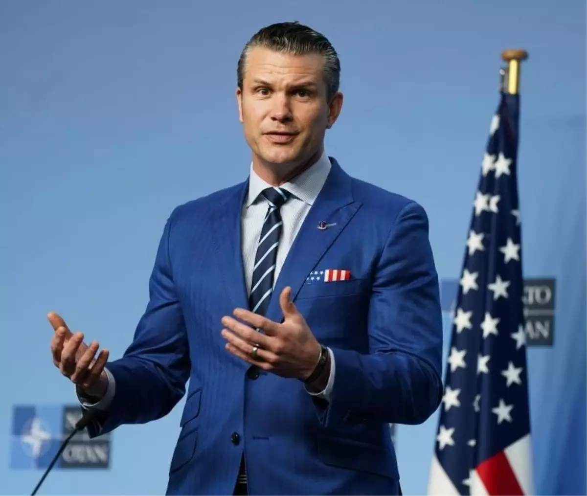 ABD Savunma Bakanı Hegseth: Bu bir rejim değişikliği savaşı değil ama rejim değişti