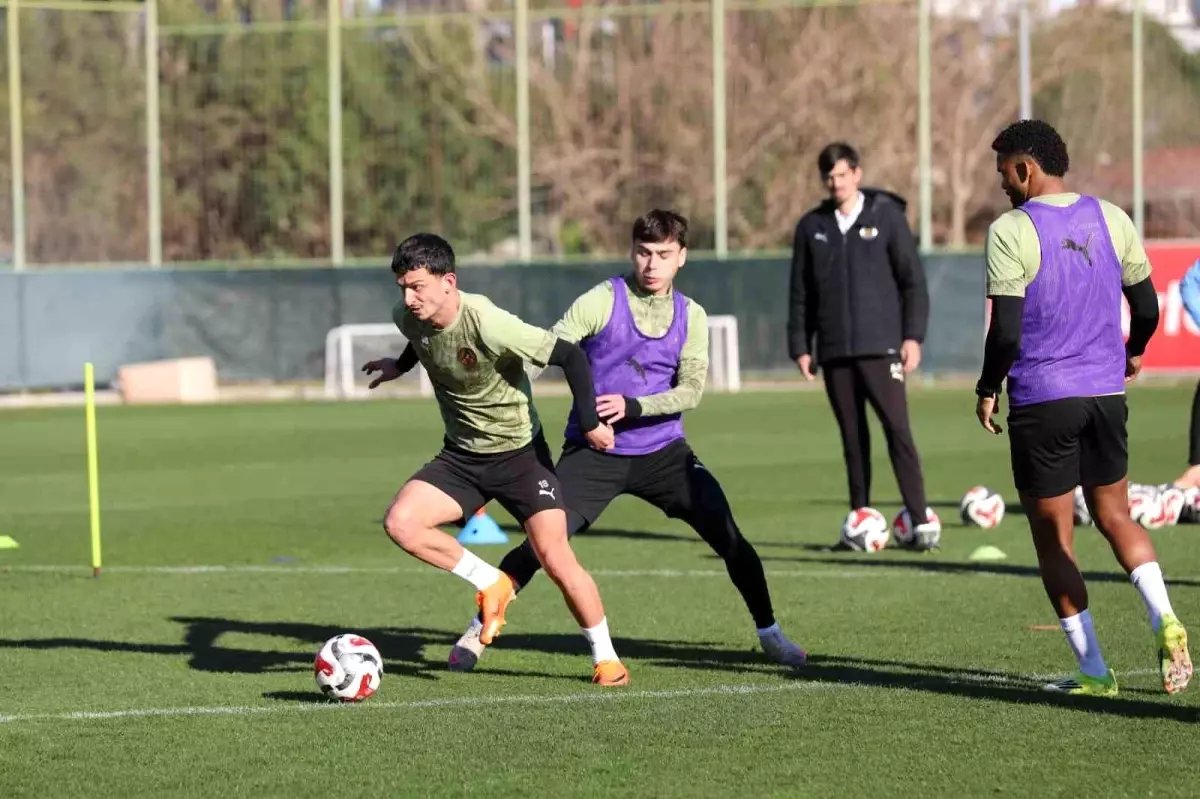 Corendon Alanyaspor, Galatasaray maçı hazırlıklarını tamamladı