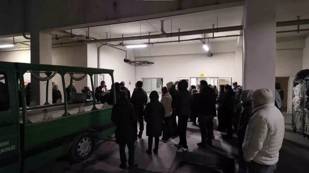 Okuldaki saldırıda hayatını kaybeden Fatmanur öğretmenin cenazesi adli tıpa gönderildi