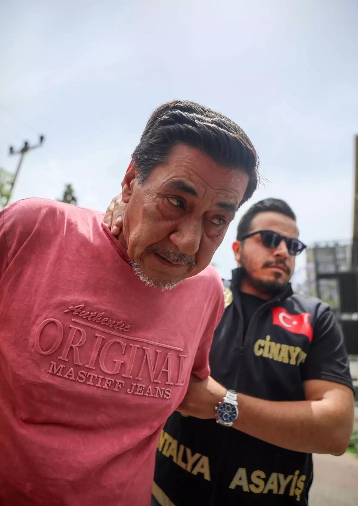 Oğlunu 37 bıçak darbesiyle öldüren babaya müebbet