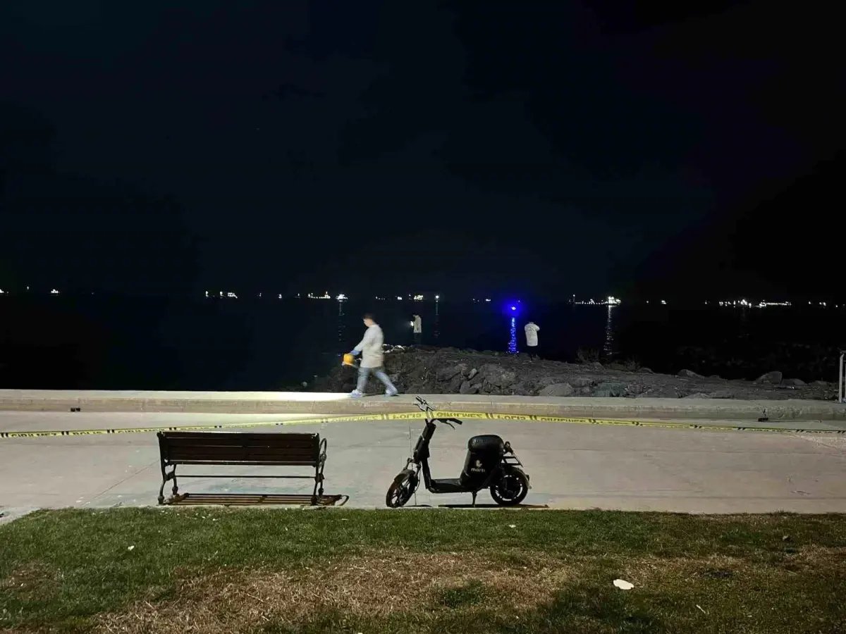 Zeytinburnu sahilinde denizde anne ve kızın cesedi bulundu
