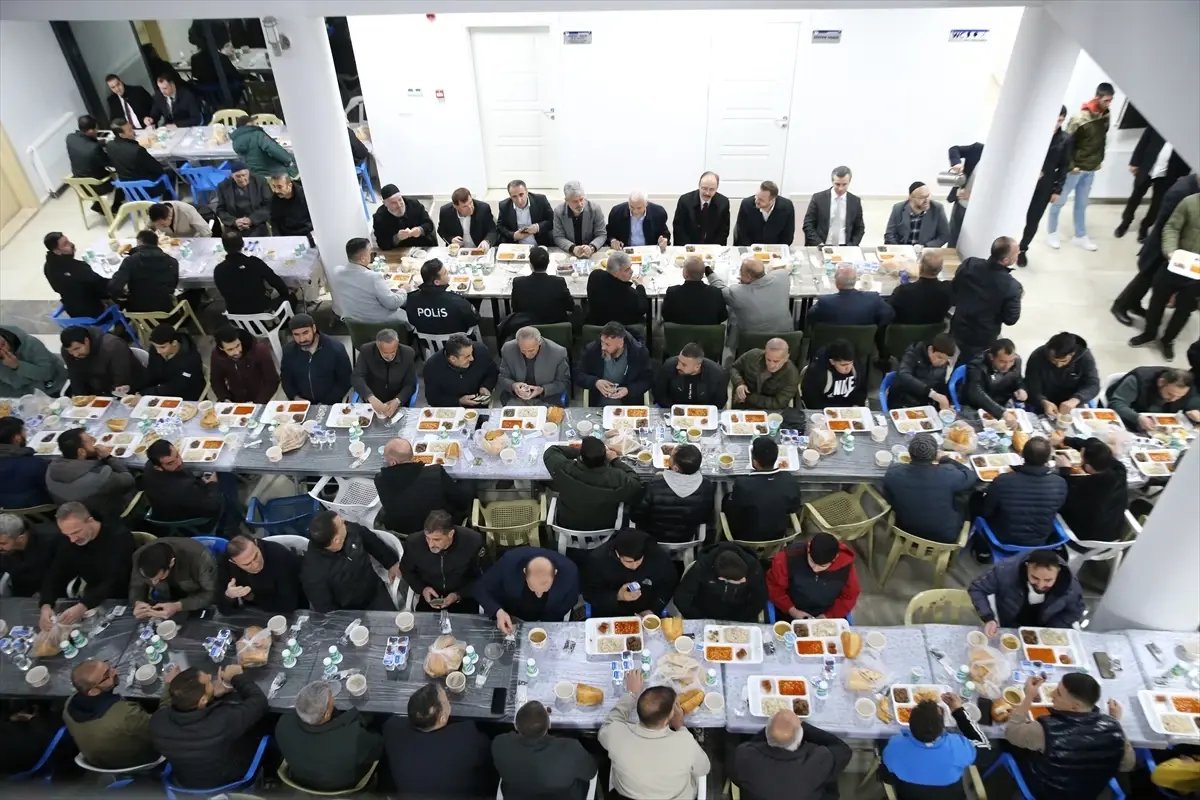 Tillo'da geleneksel iftar programı düzenlendi