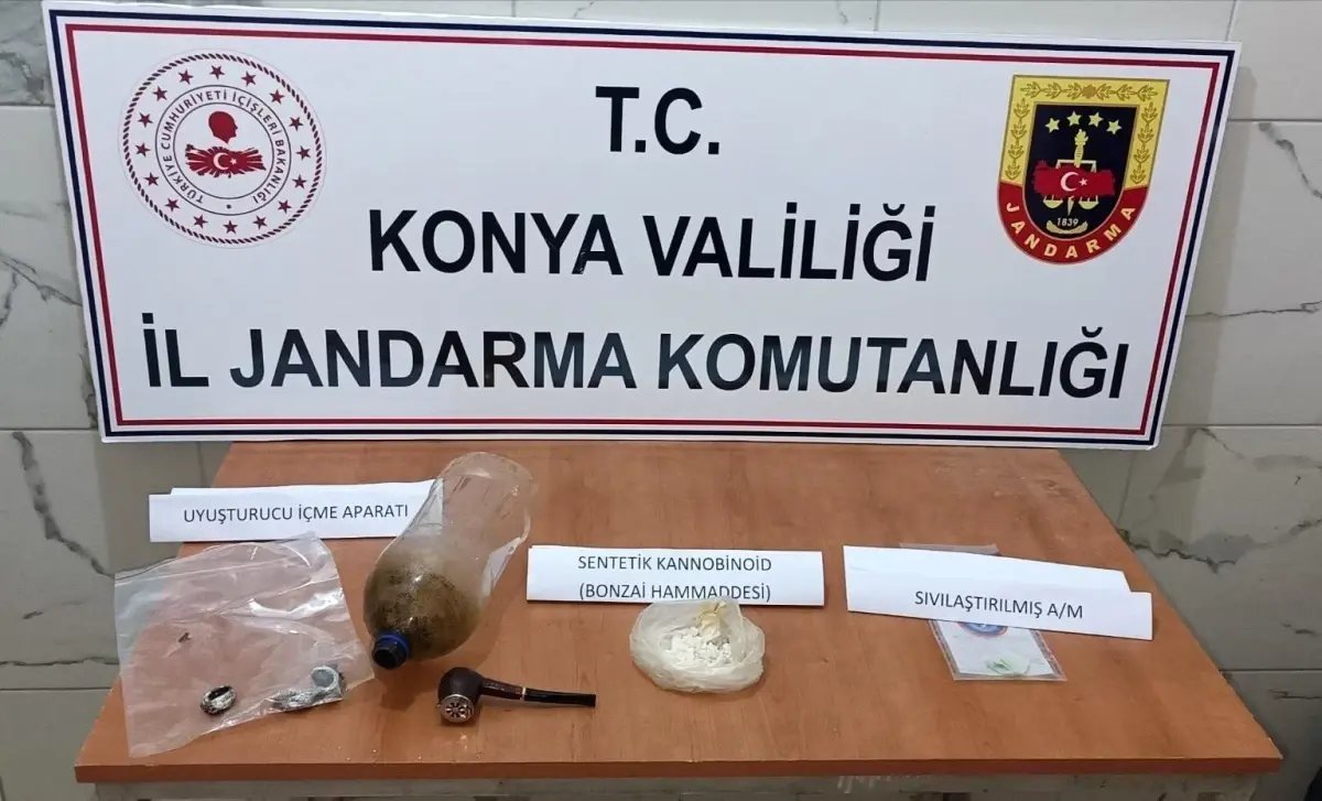 Konya'da jandarmadan uyuşturucuya geçit yok: 21 tutuklama