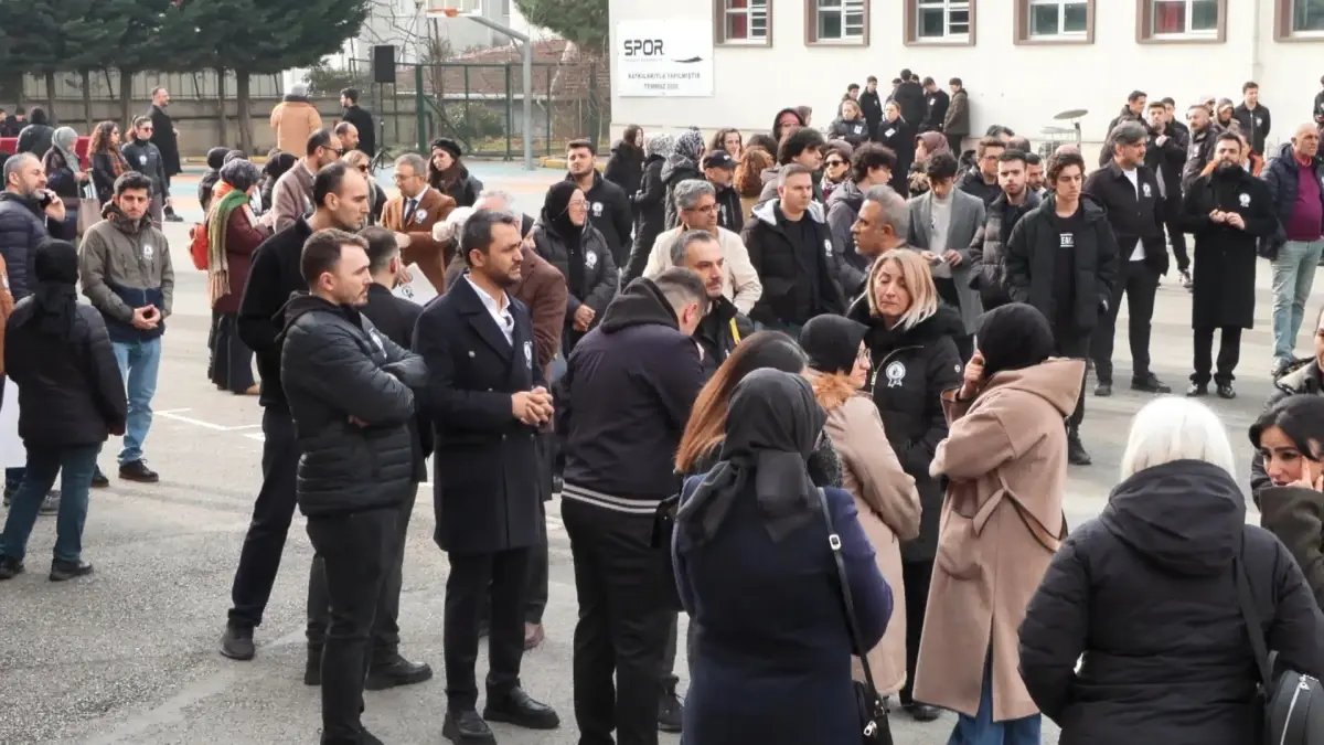 Çekmeköy'de okulda bıçaklanarak öldürülen öğretmeni öğrencileri anlattı - 1