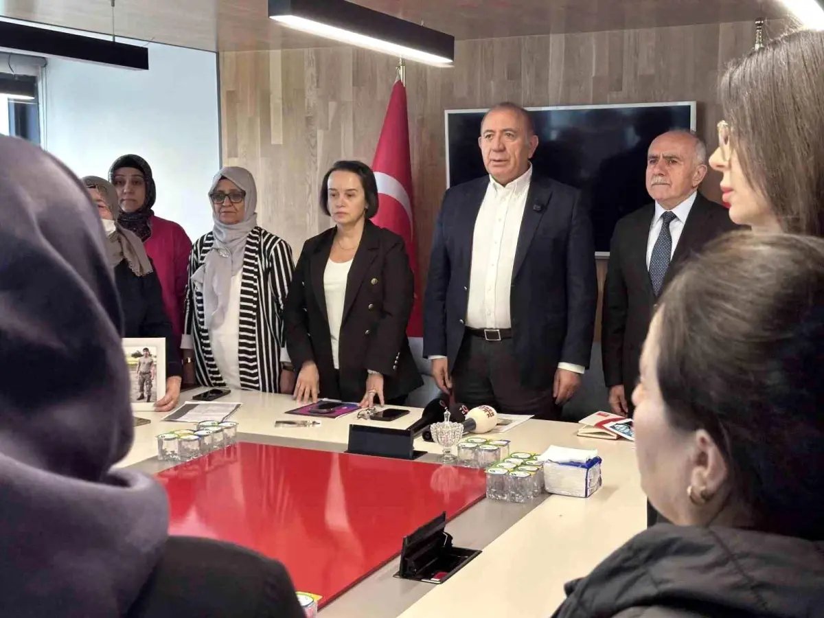 CHP'li Tekin'den "uyuşturucu ve kayıp çocuklar" uyarısı