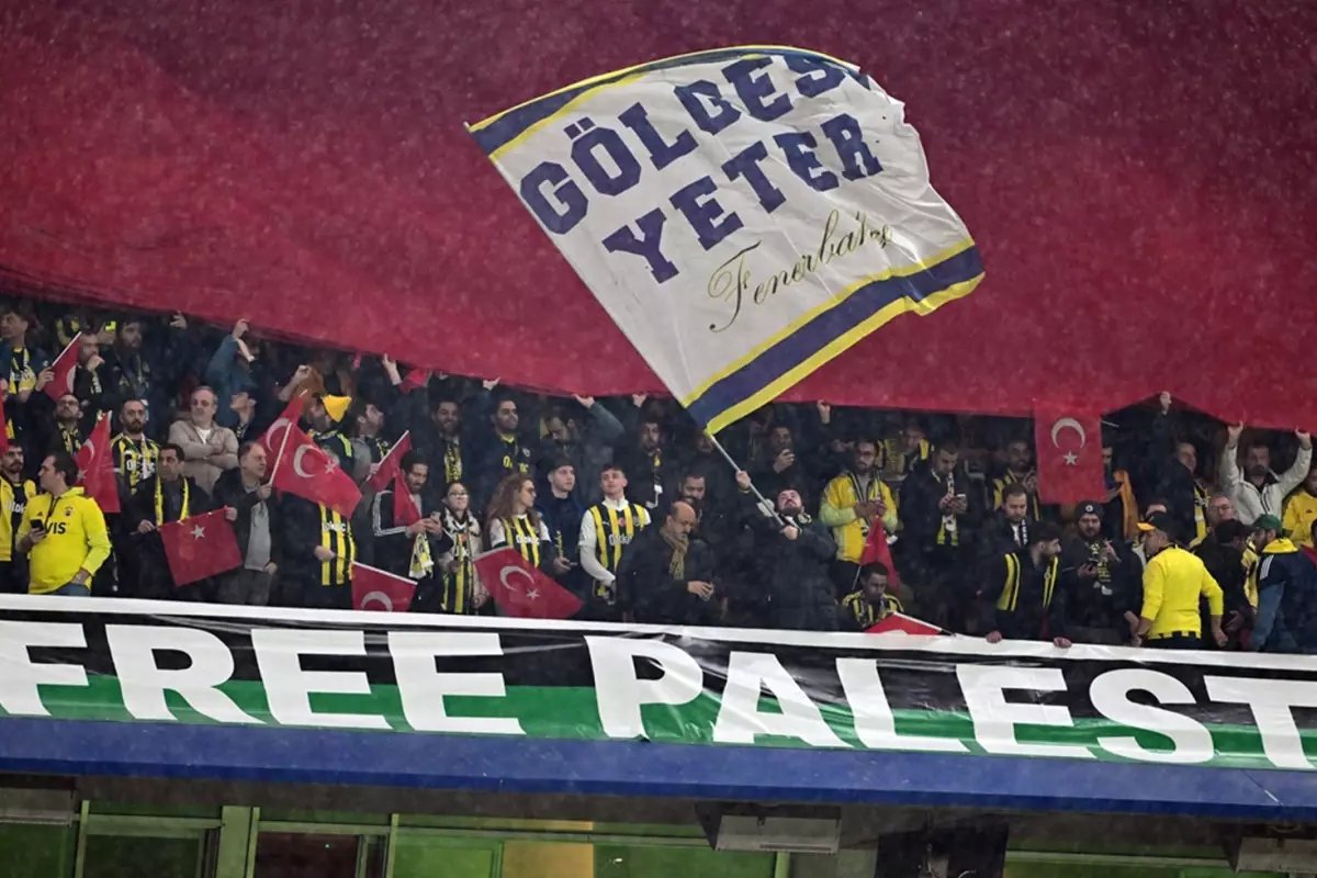 İki taraf el sıkıştı! İşte Fenerbahçe'deki ilk ayrılık